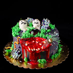 2023 Haunted Hill Halloween Cake 10