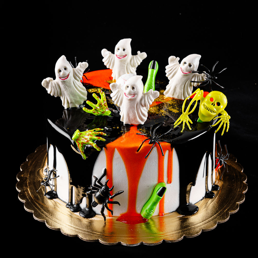 2023 Spooky Ghosts and Ghouls Cake 11