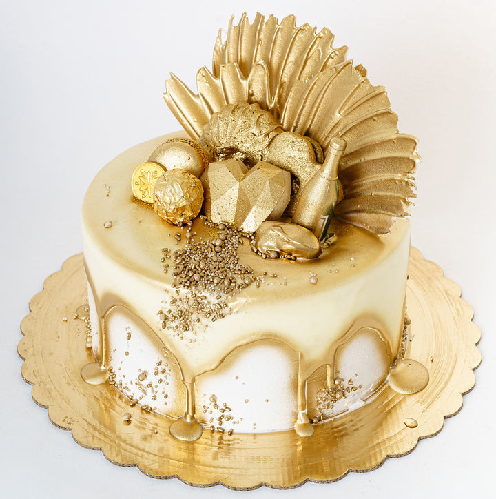 Cake 8 Celebrate in Gold and White