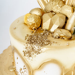 Cake 8 Celebrate in Gold and White