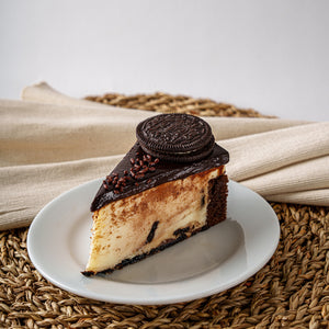 Oreo Cheesecake Slice