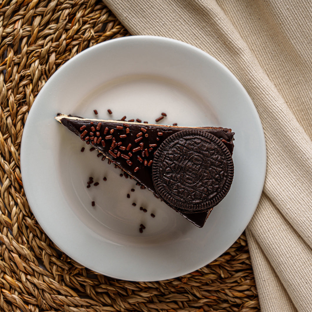 Oreo Cheesecake Slice