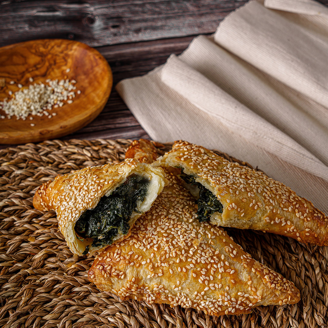 Spinach &amp; Cheese Khachapuri / Börek/Empanada