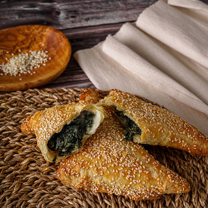 Spinach &amp; Cheese Khachapuri / Börek/Empanada