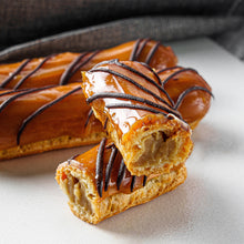 Load image into Gallery viewer, Coffee Custard Eclair